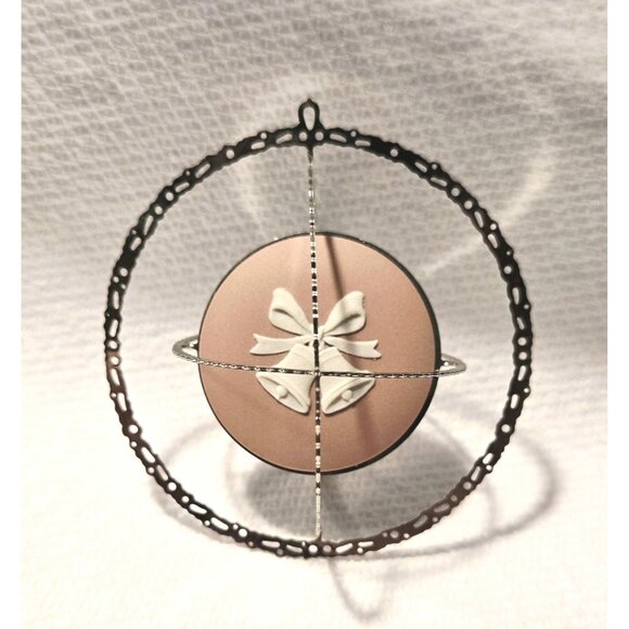 Rare Wedgwood Pink Oranament W/Silverplate Round Helix - Picture 1 of 7